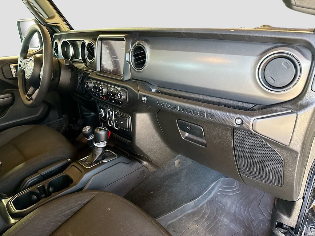 Used 2023 Jeep Wrangler Unlimited w/ Cold Weather Group AWD/4WD image 33