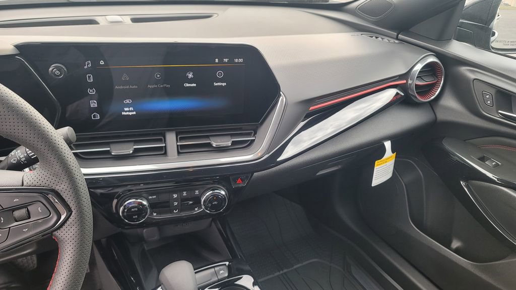 New 2026 Chevrolet Trax RS w/ Sunroof Package image 21