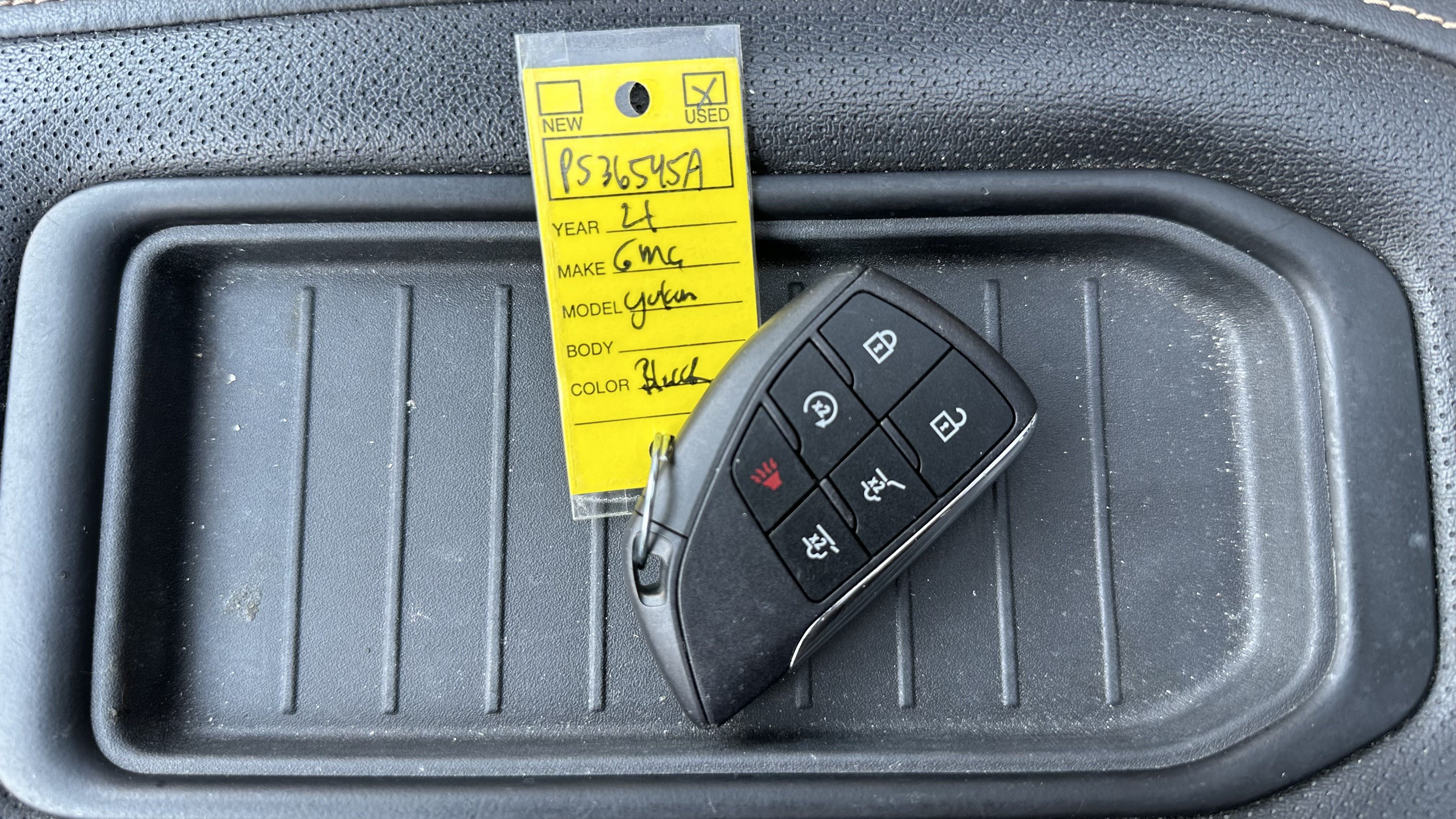 Used 2021 GMC Yukon AT4 w/ AT4 Premium Package AWD/4WD image 35