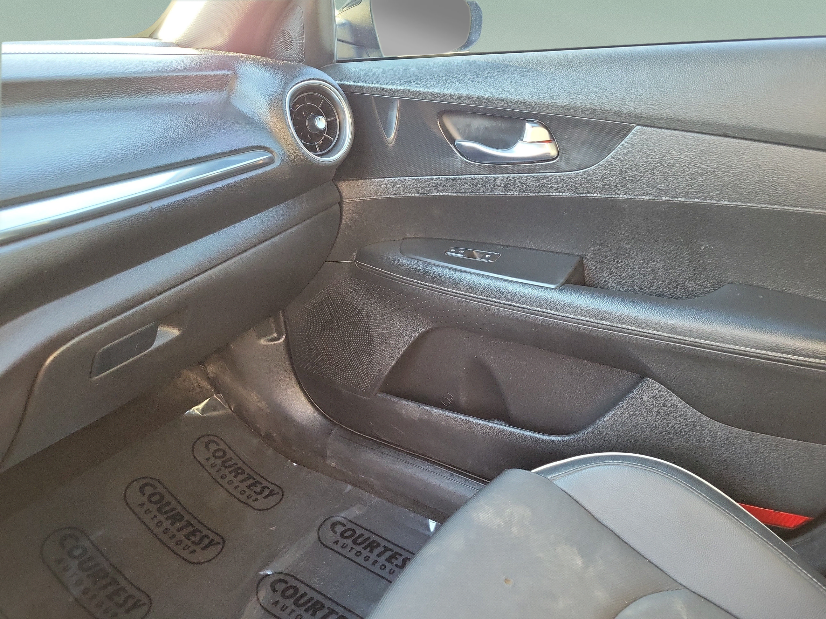 Certified 2021 Kia Forte GT-Line FWD image 21
