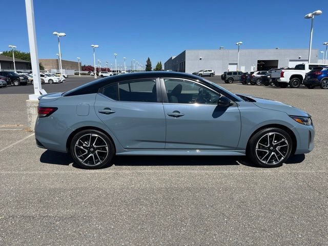 Used 2025 Nissan Sentra SR FWD image 4