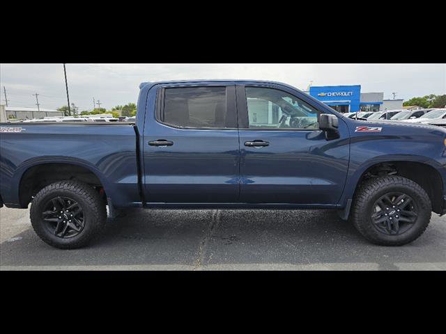 Used 2021 Chevrolet Silverado 1500 LT Trail Boss w/ Bed Protection Package AWD/4WD image 2