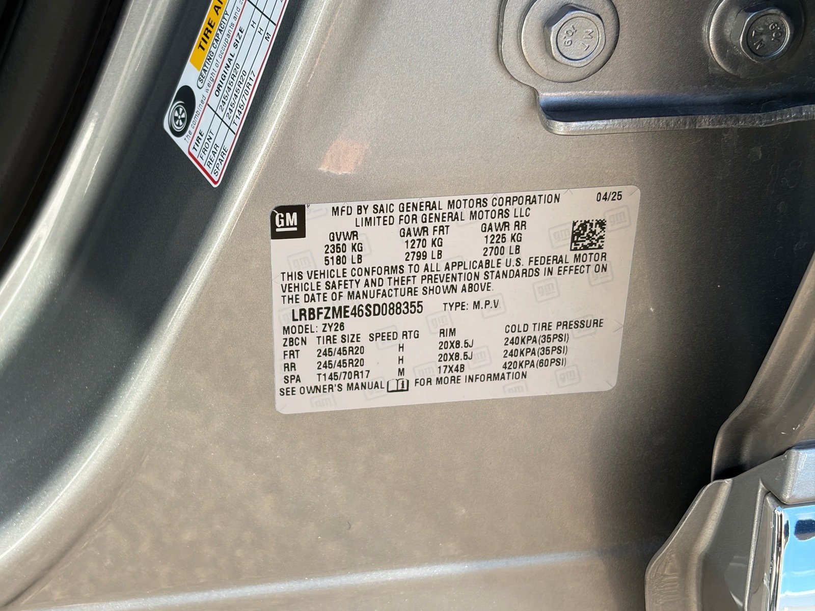 Used 2025 Buick Envision Avenir AWD/4WD image 36