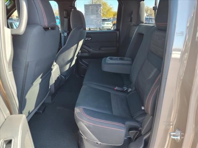 Used 2022 Nissan Frontier Pro-X image 7