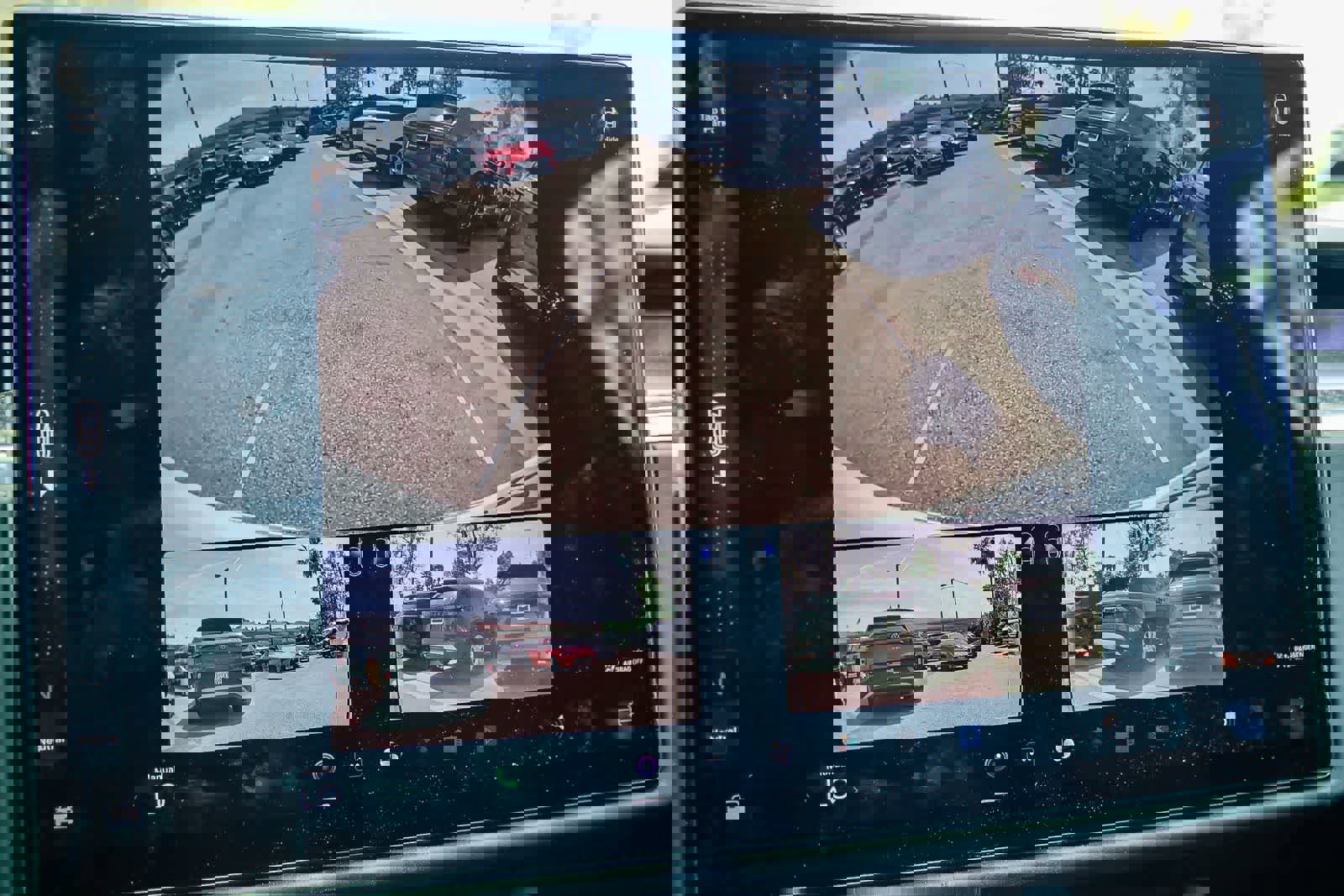 Used 2022 Tesla Model X Plaid image 25