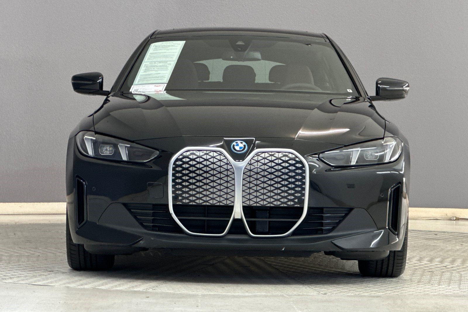 Used 2025 BMW i4 eDrive40 RWD image 5