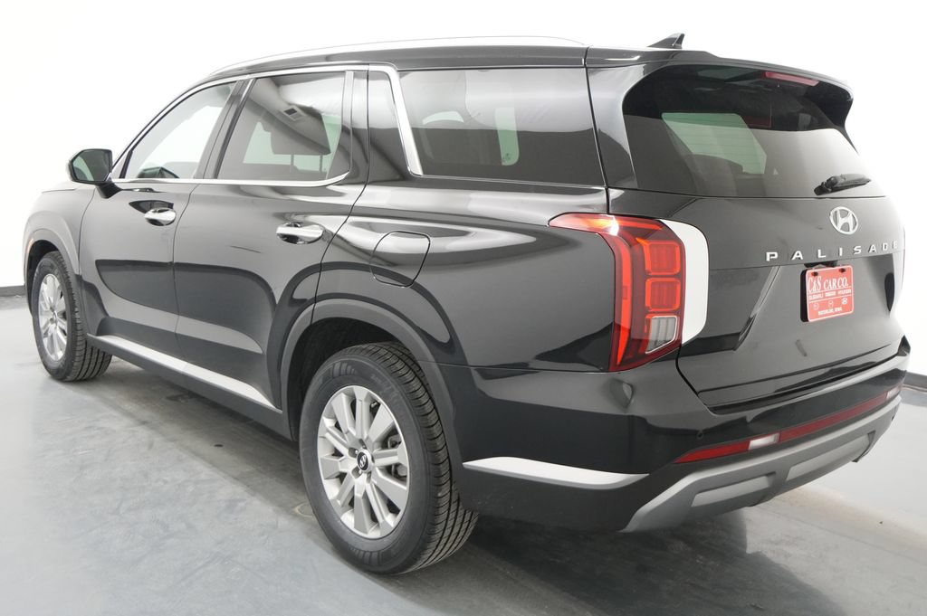 Used 2024 Hyundai Palisade SEL FWD image 6