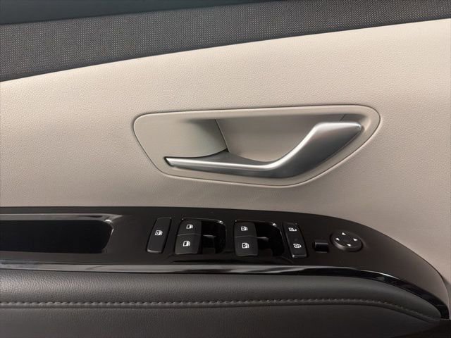 Used 2023 Hyundai Tucson Limited image 20