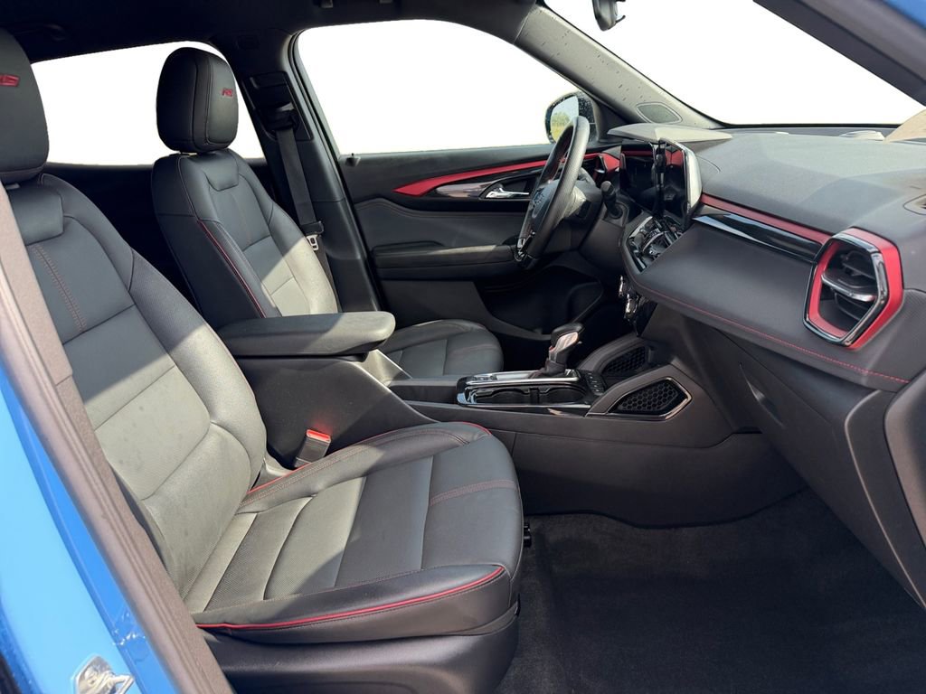 Used 2024 Chevrolet TrailBlazer RS w/ Driver Confidence Package image 15