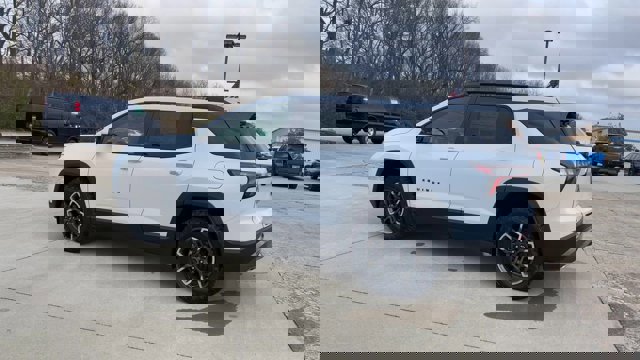 New 2026 Chevrolet Equinox ACTIV w/ Convenience Package III image 6