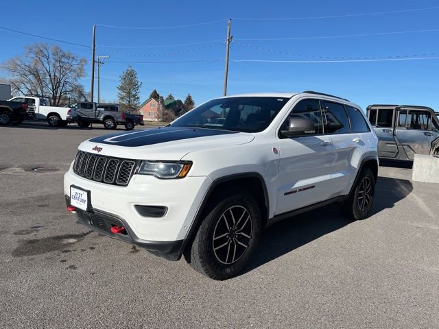 Used 2019 Jeep Grand Cherokee Trailhawk w/ Trailhawk Luxury Group image 3