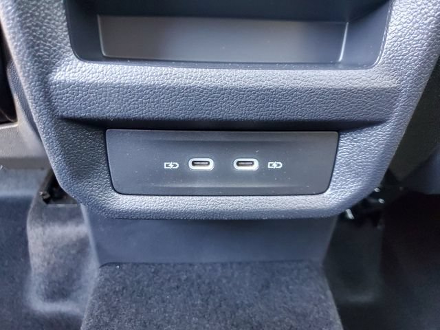New 2026 Volkswagen Taos SE FWD image 12