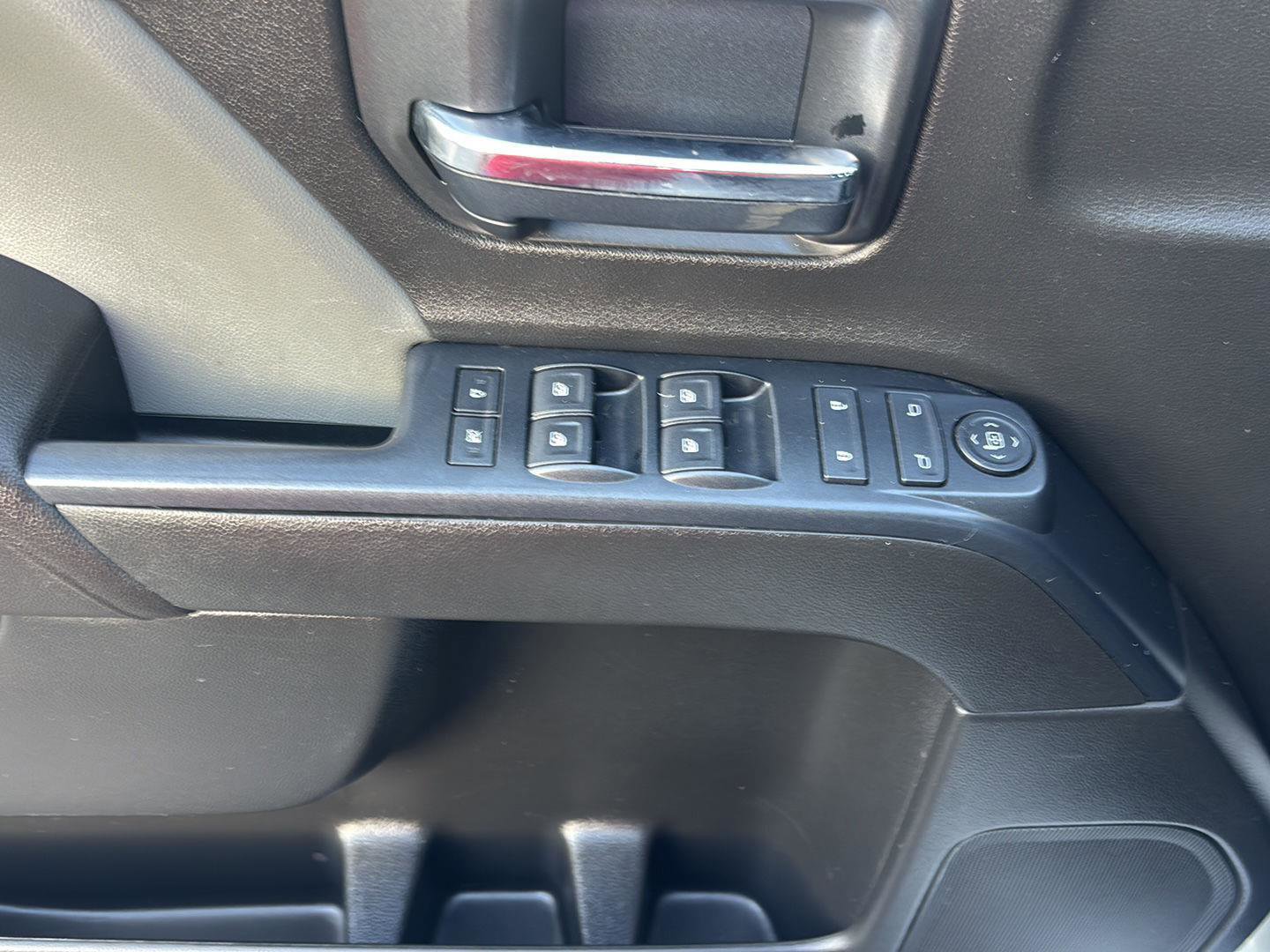 Used 2017 GMC Sierra 1500 4x4 Double Cab w/ Sierra Convenience Package image 10