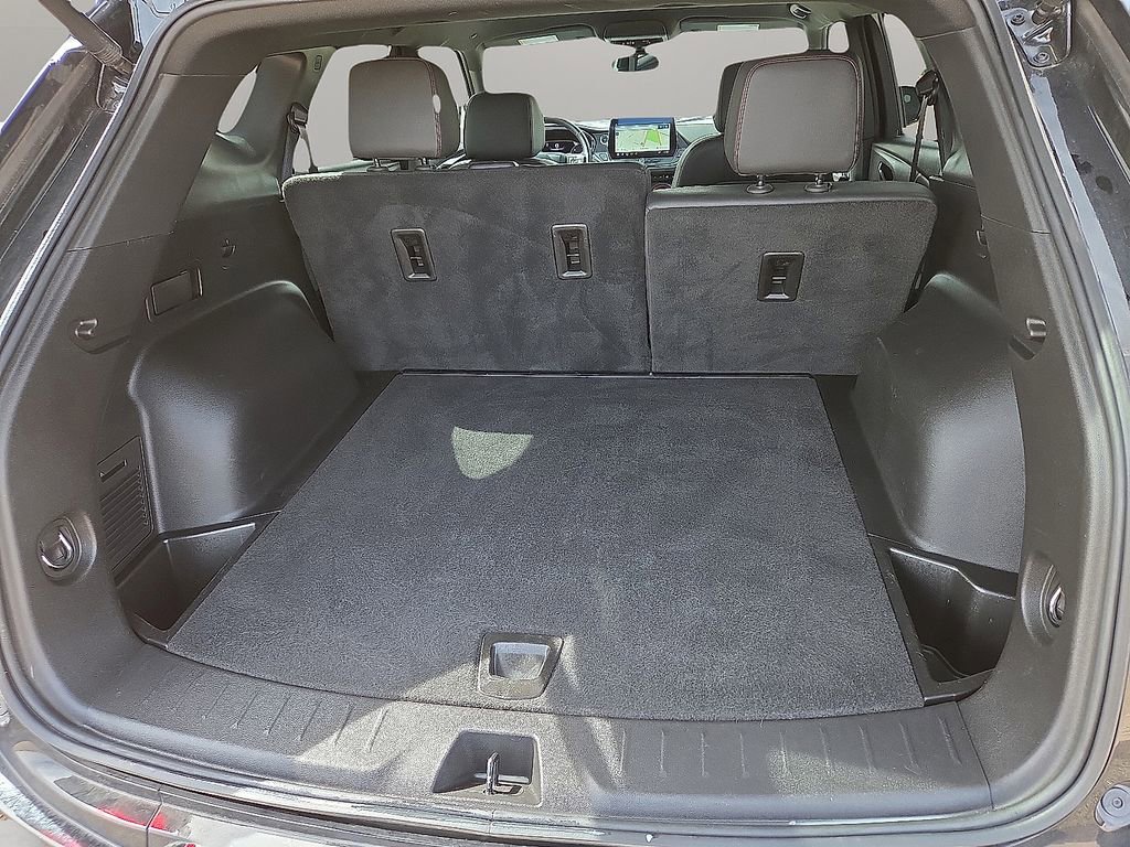 Used 2025 Chevrolet Blazer RS image 18