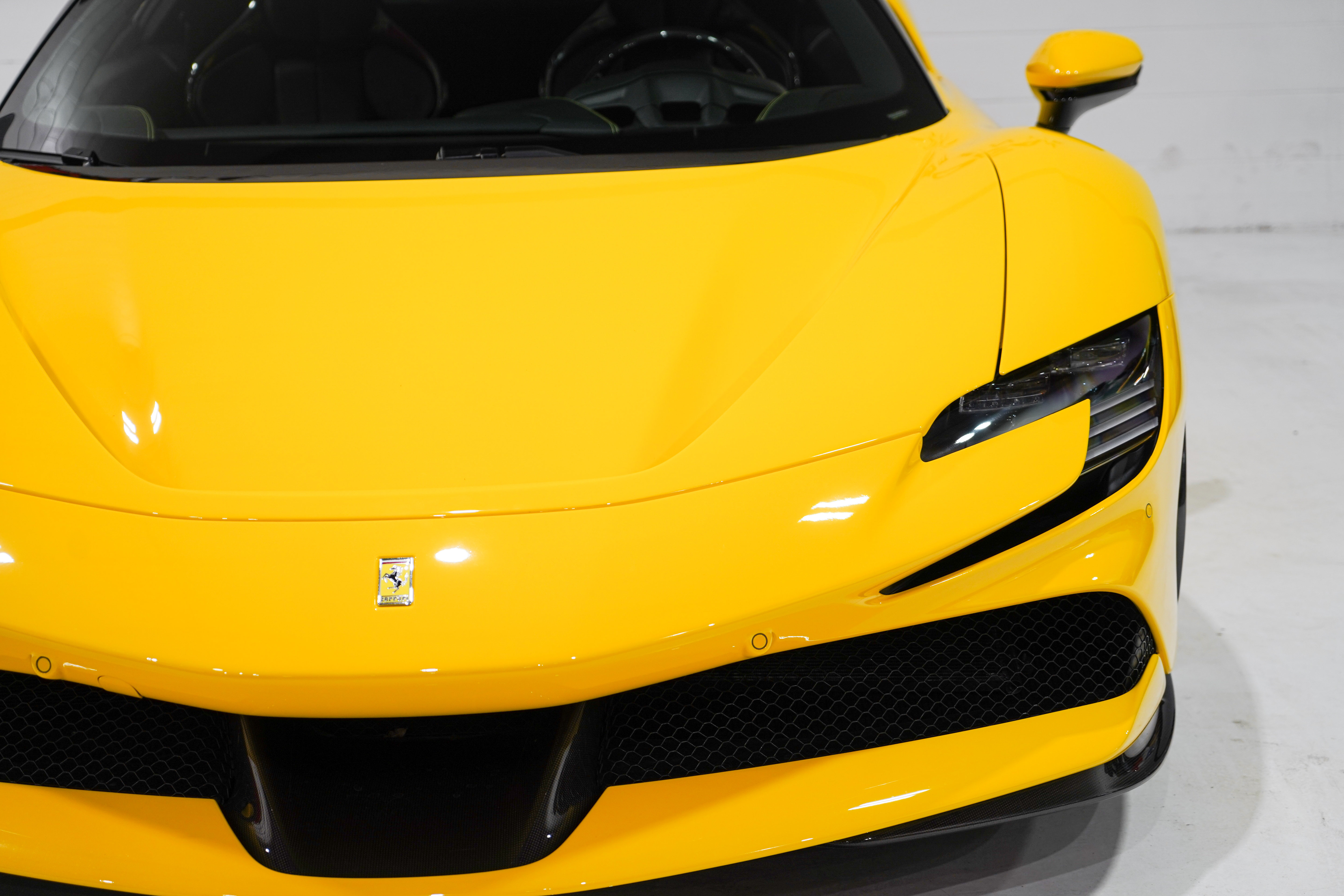 Used 2021 Ferrari SF90 Stradale AWD/4WD image 26