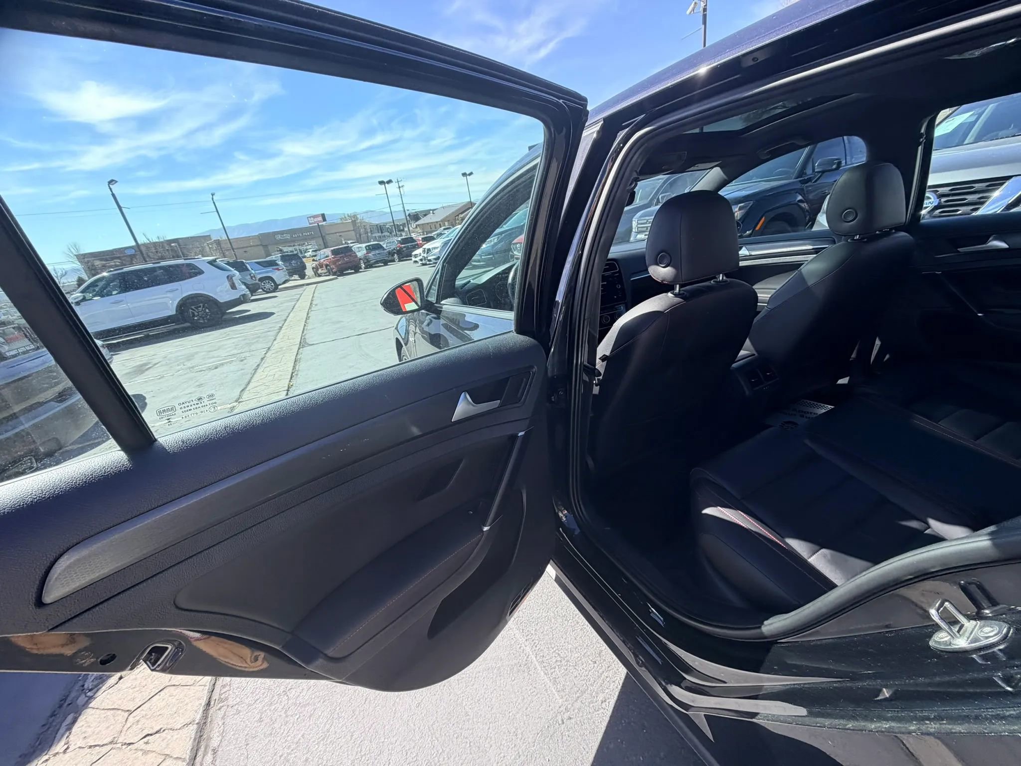 Used 2021 Volkswagen GTI SE FWD image 18