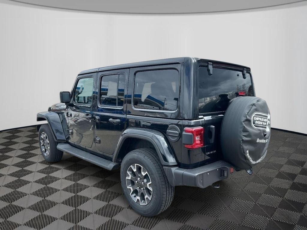 New 2026 Jeep Wrangler Unlimited Sahara AWD/4WD image 3