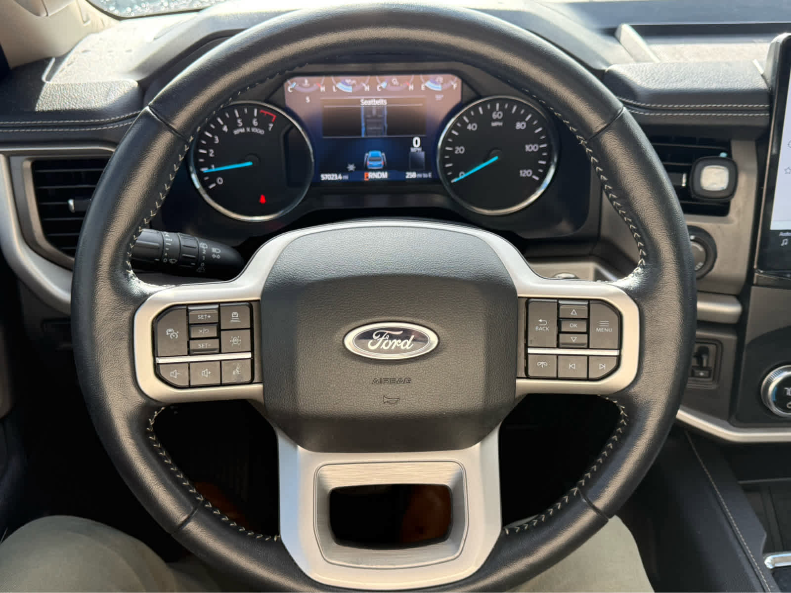 Used 2022 Ford Expedition Max XLT image 12