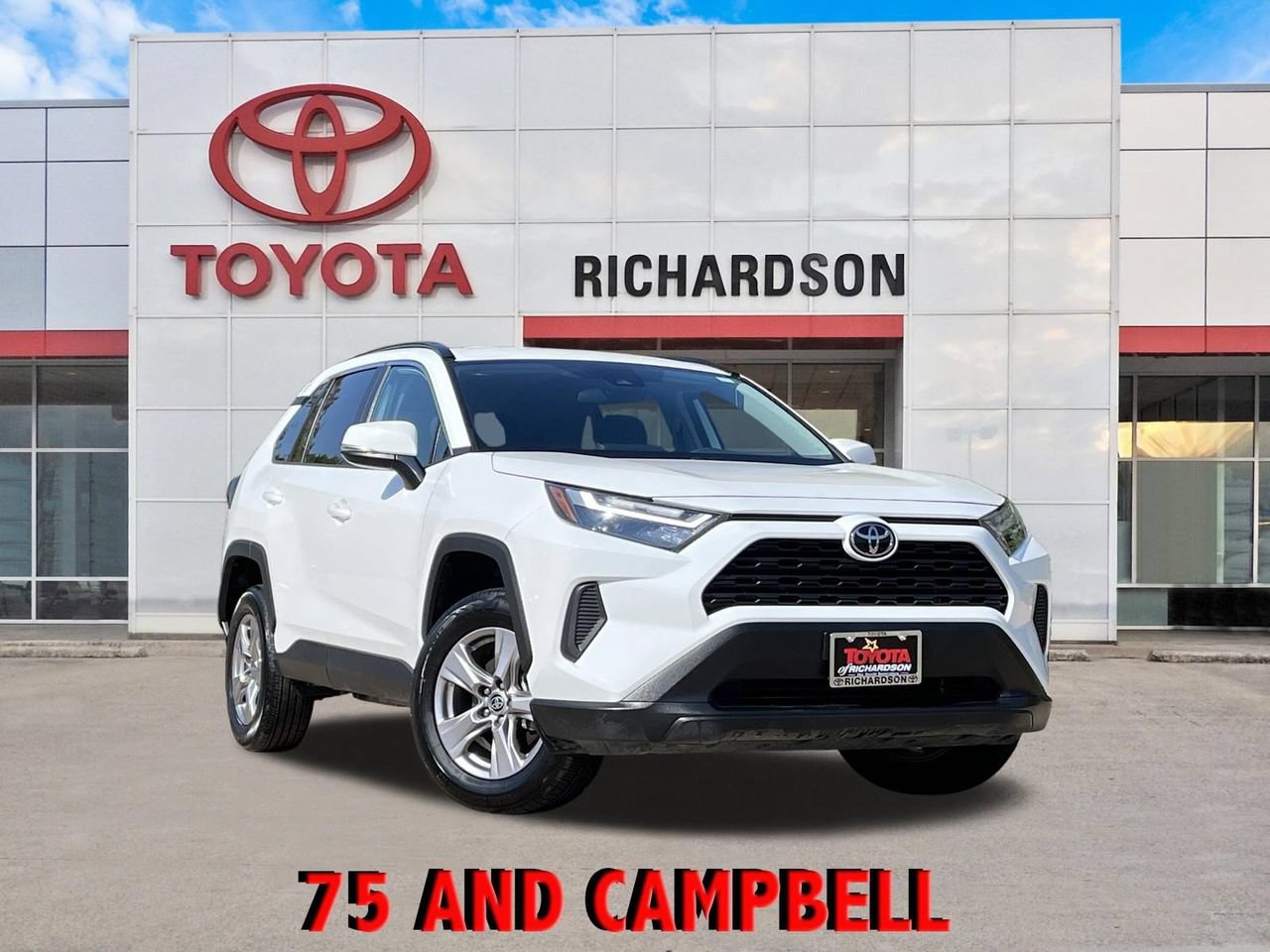 Used 2025 Toyota RAV4 XLE FWD video 1