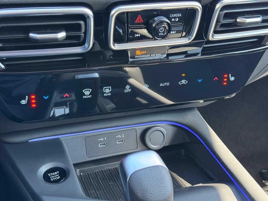 New 2026 Nissan Sentra SR w/ SR Premium Package FWD image 20