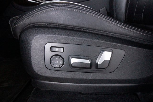 Used 2020 BMW X7 xDrive40i w/ Cold Weather Package image 22