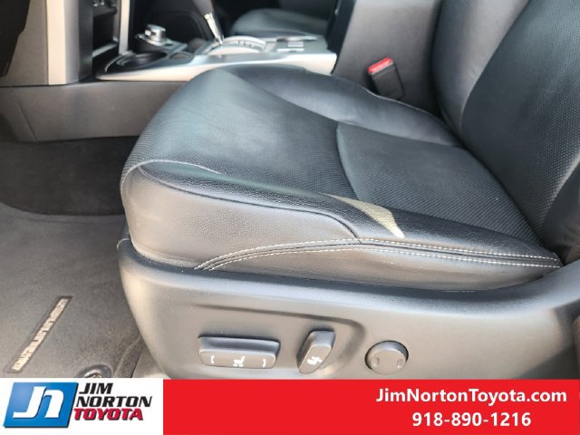 Used 2023 Toyota 4Runner Limited AWD/4WD image 26