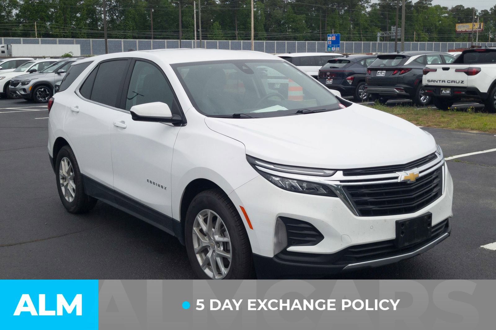 Used 2024 Chevrolet Equinox LT FWD image 4