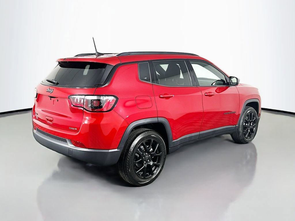 New 2026 Jeep Compass Latitude image 7