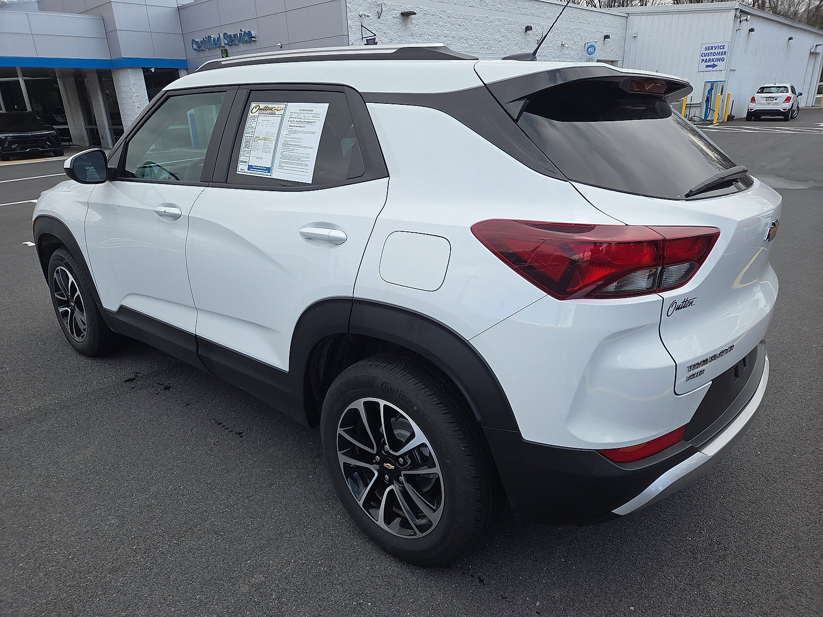 Used 2025 Chevrolet TrailBlazer LT image 5