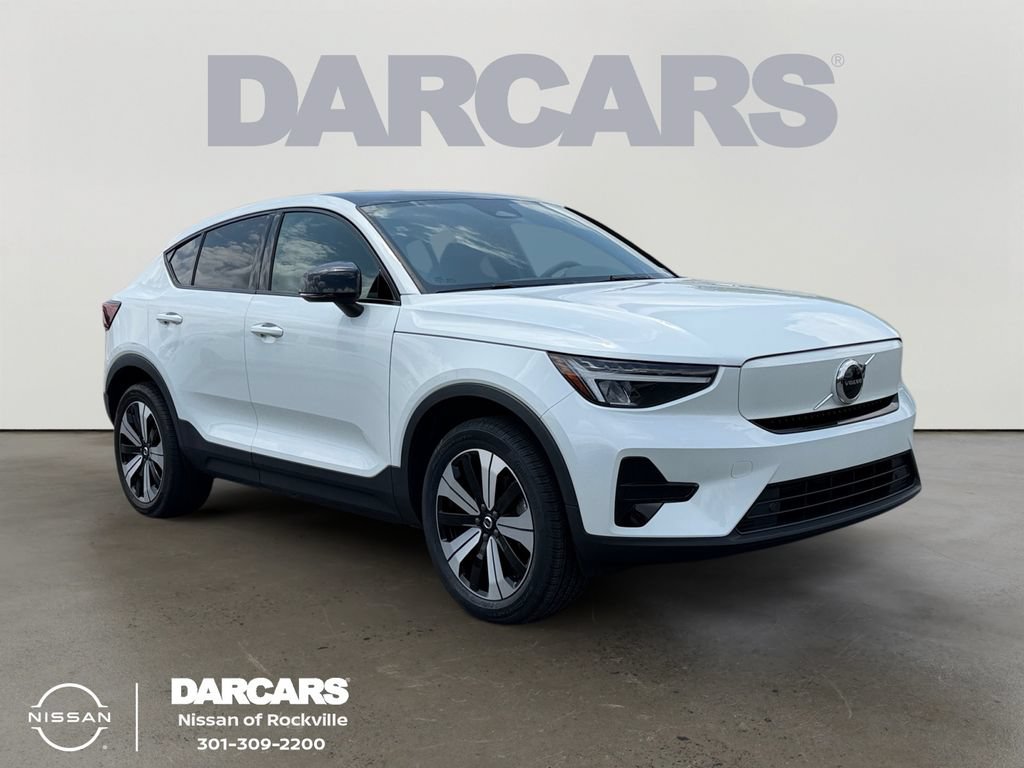 Used 2023 Volvo C40 Recharge Core AWD/4WD image 1
