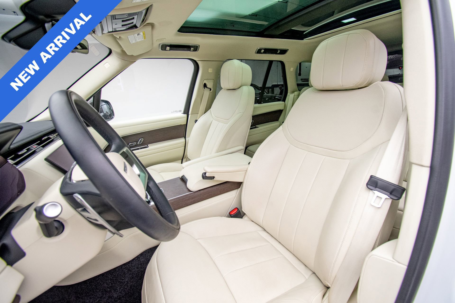 Used 2023 Land Rover Range Rover SE image 11