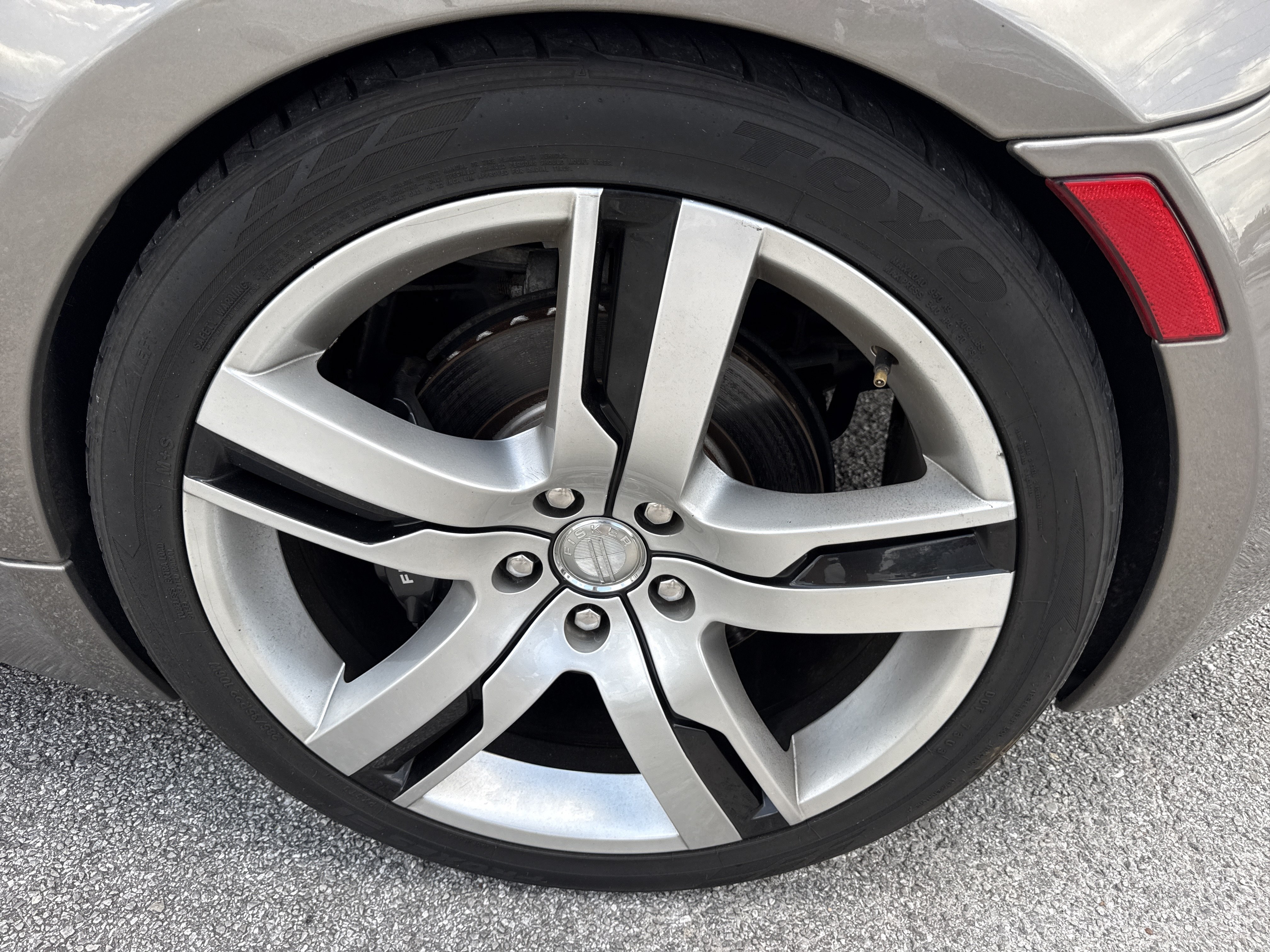 Used 2012 Fisker Karma EcoSport RWD image 38