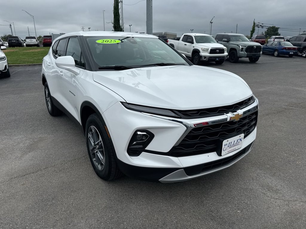 Used 2025 Chevrolet Blazer LT AWD/4WD image 15
