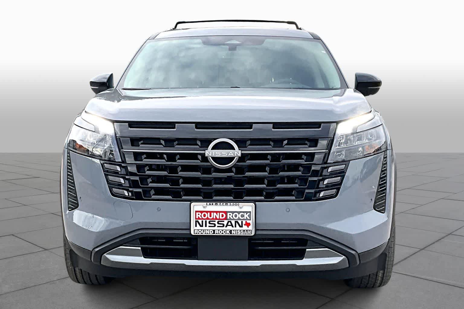 New 2026 Nissan Pathfinder Platinum w/ Cargo Package FWD image 3