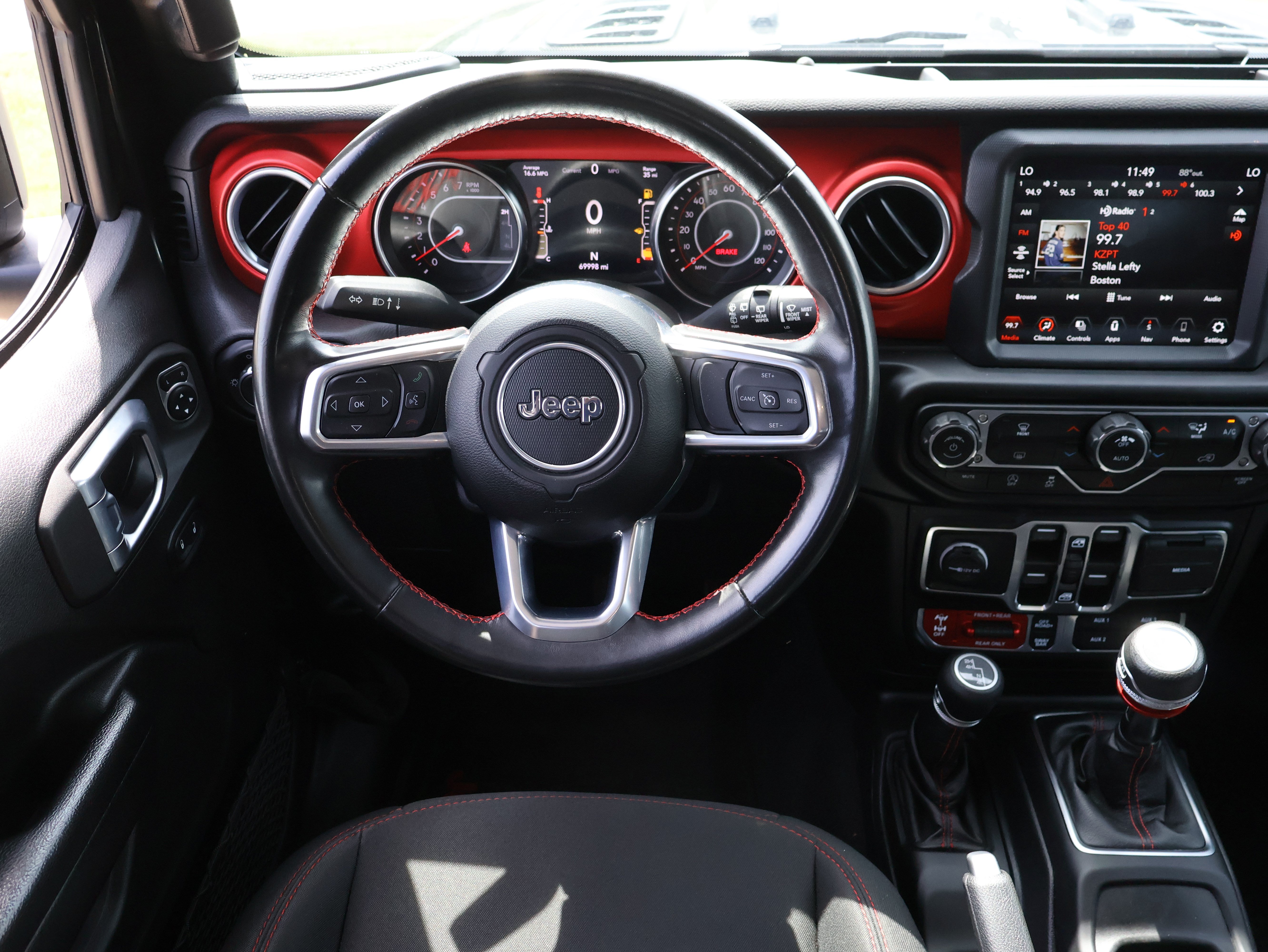 Used 2021 Jeep Wrangler Unlimited Rubicon AWD/4WD image 17