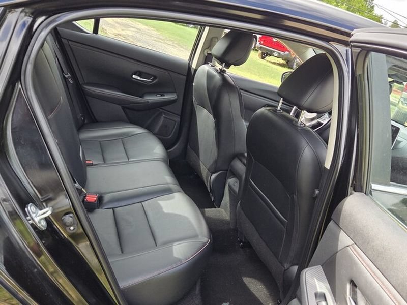 Used 2024 Nissan Sentra SR w/ SR Premium Package FWD image 16