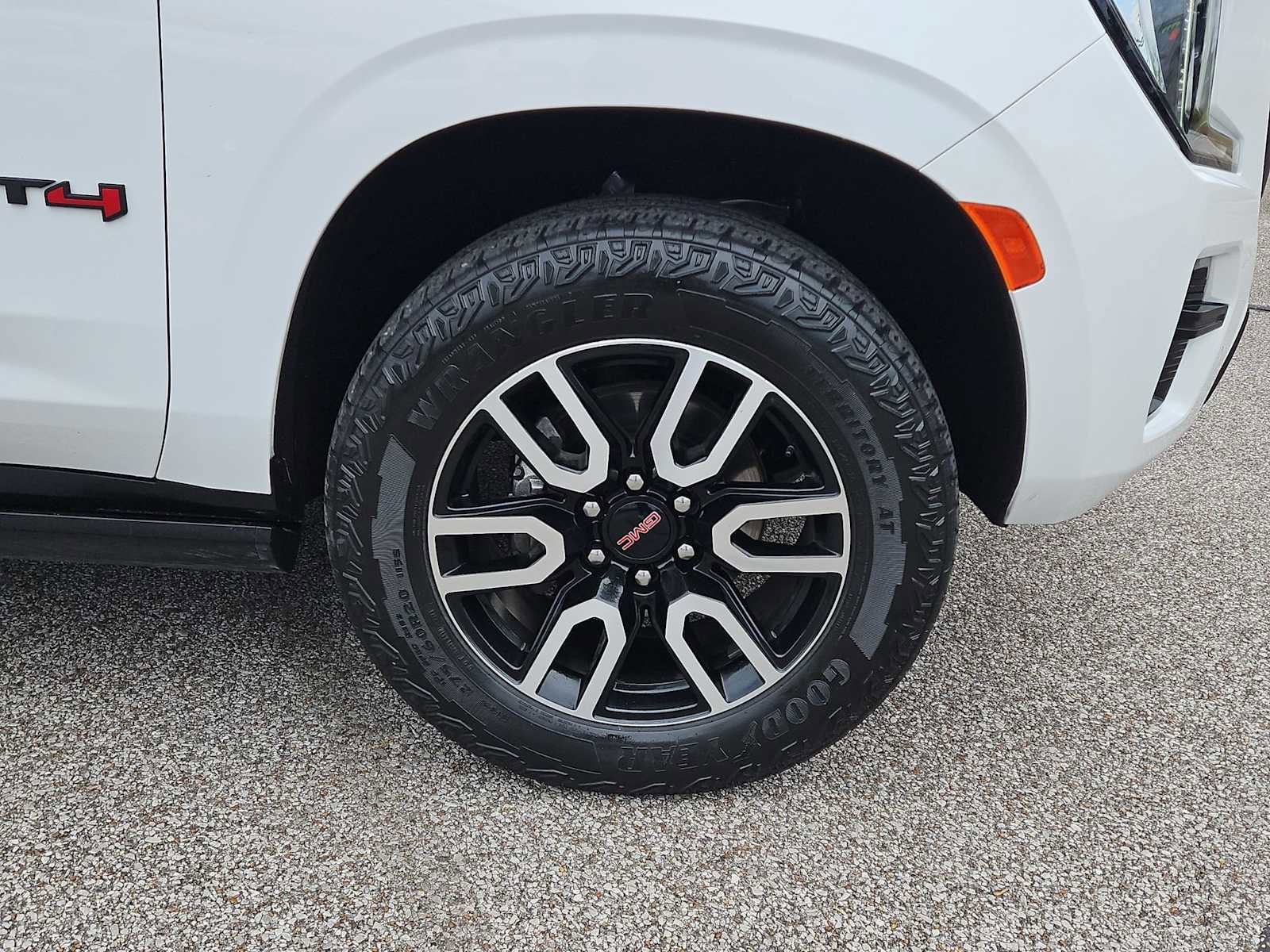 Certified 2023 GMC Yukon XL AT4 w/ Max Trailering Package AWD/4WD image 14