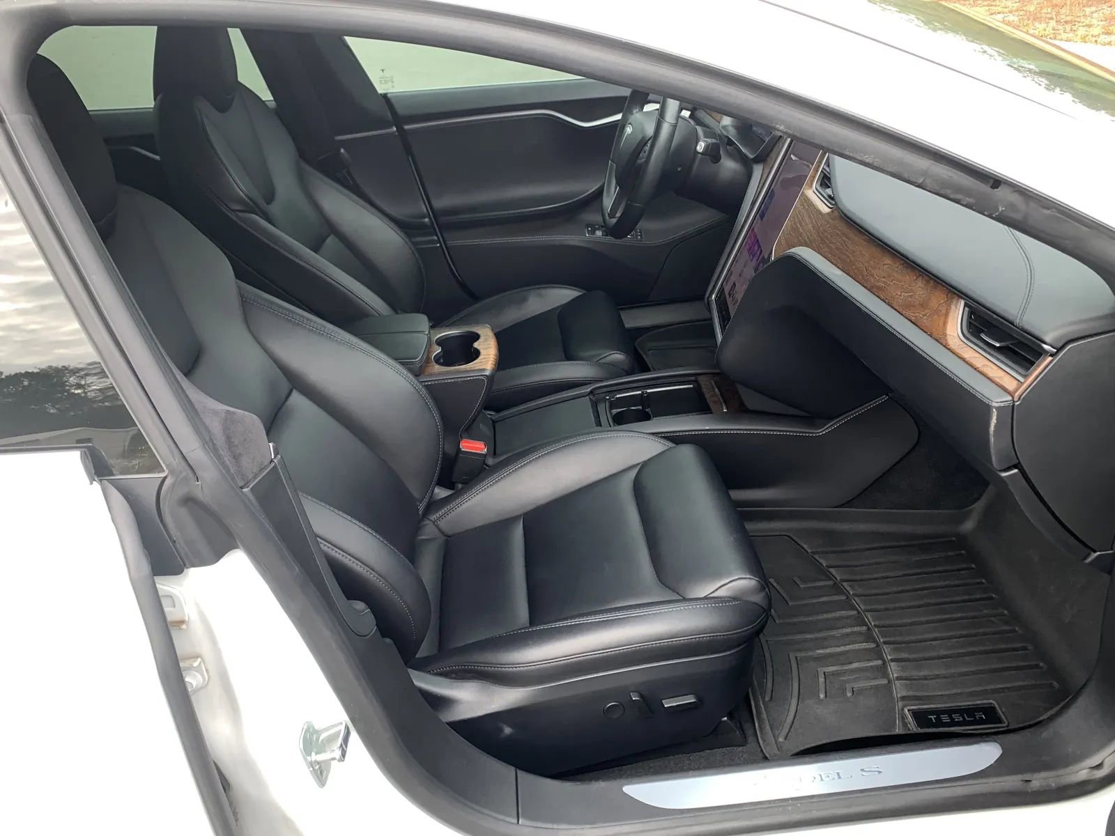 Used 2020 Tesla Model S AWD image 20