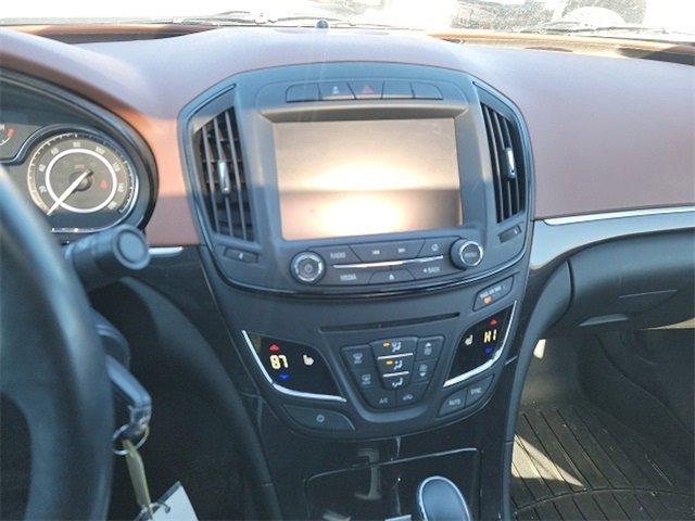 Used 2017 Buick Regal Turbo image 12