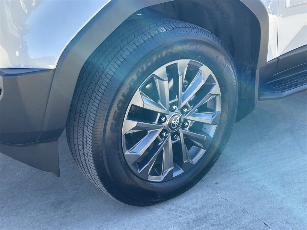 Used 2025 Toyota Land Cruiser image 9