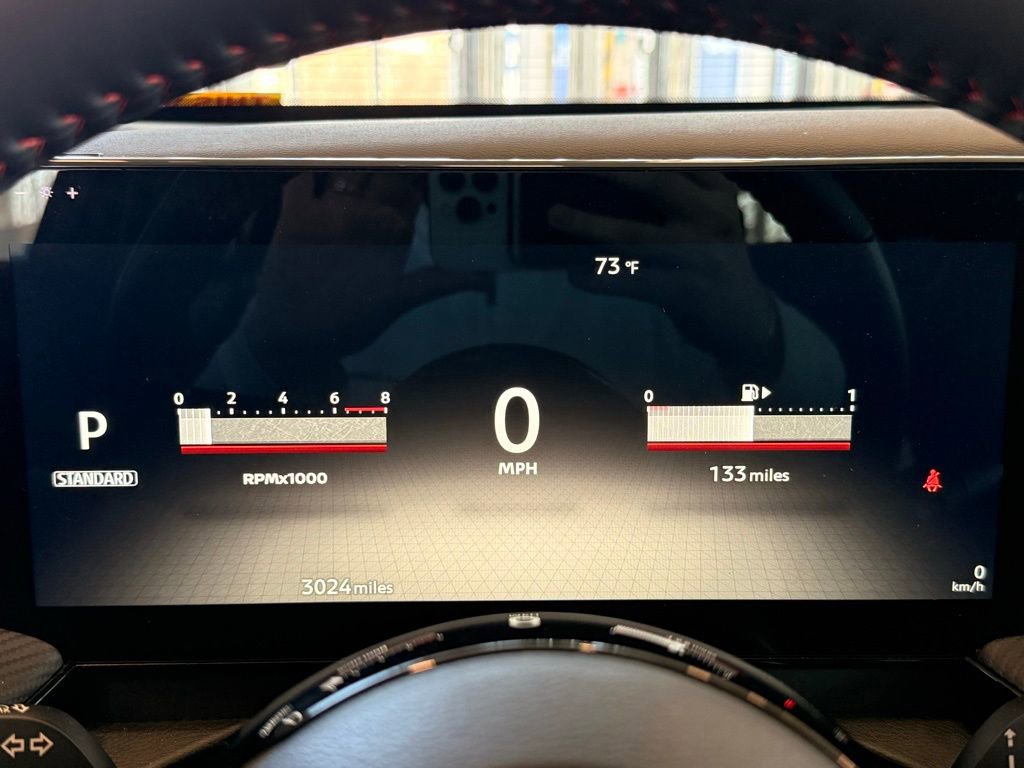 Used 2025 Nissan Kicks SR w/ SR Premium Package image 13