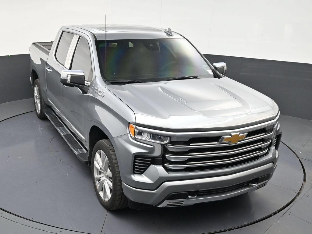 Used 2024 Chevrolet Silverado 1500 High Country w/ High Country Premium Package AWD/4WD image 18