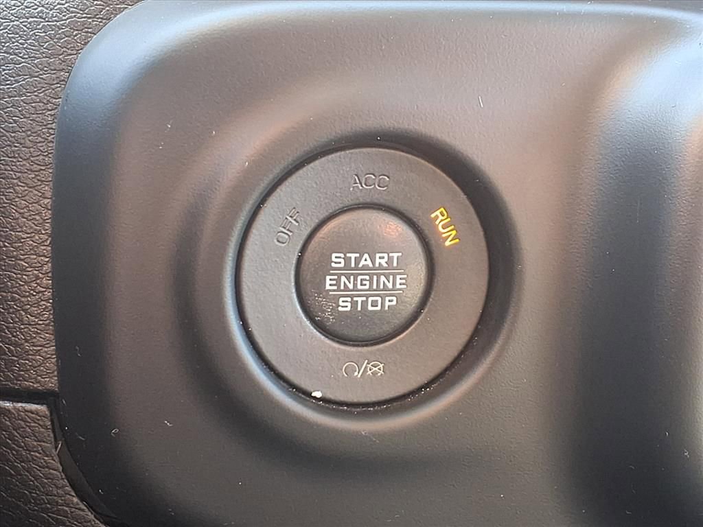 Used 2019 Jeep Wrangler Unlimited Sport image 5