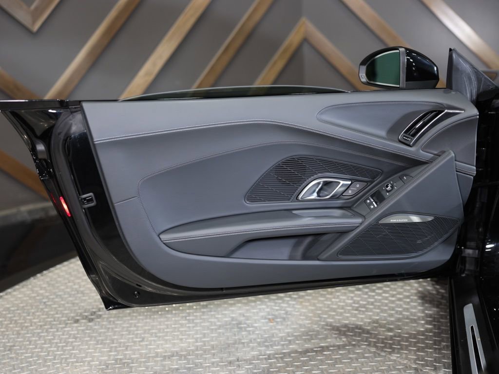 Used 2023 Audi R8 V10 performance w/ Carbon Exterior Package image 38