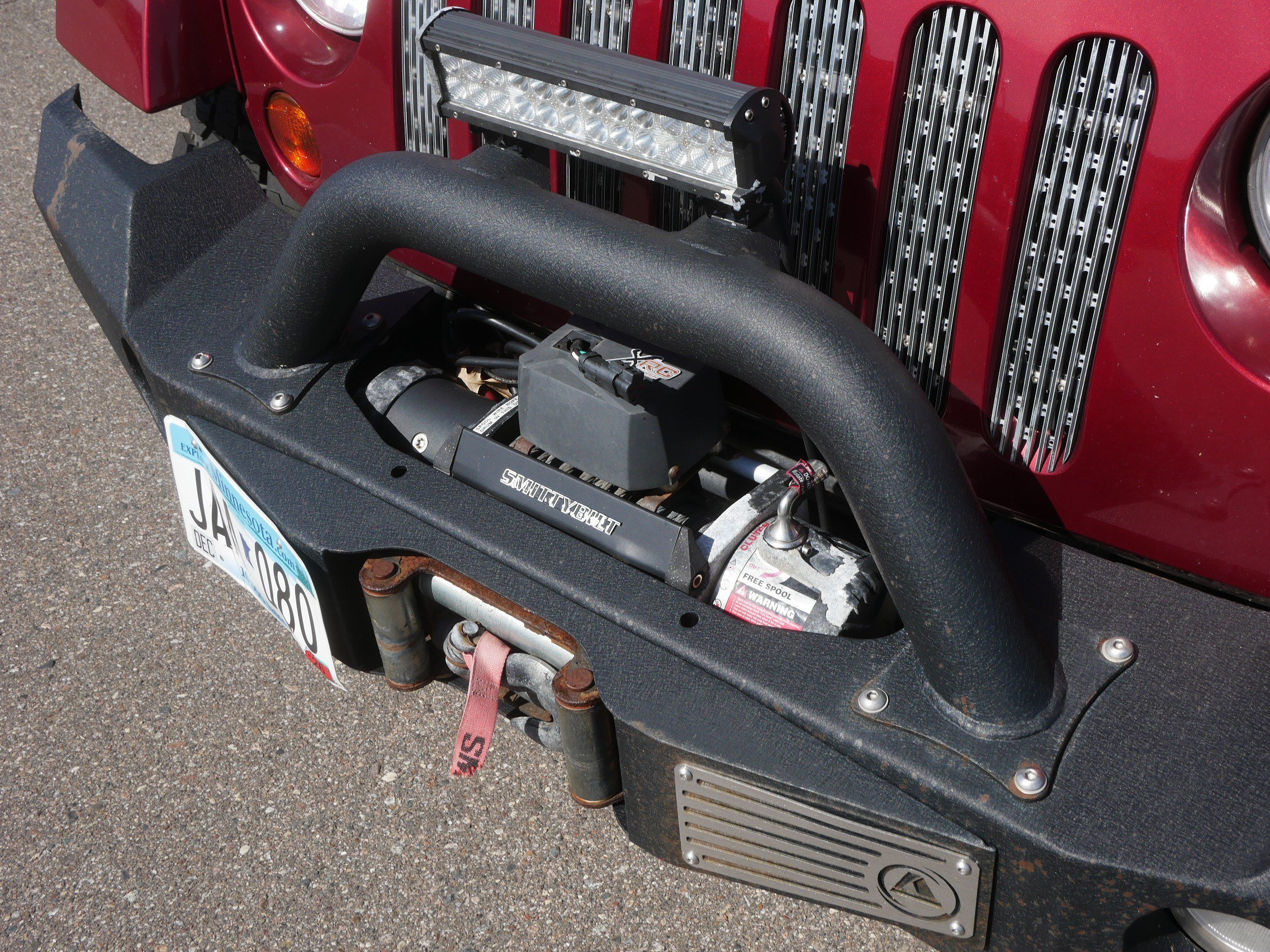 Used 2012 Jeep Wrangler Unlimited Sahara AWD/4WD image 16