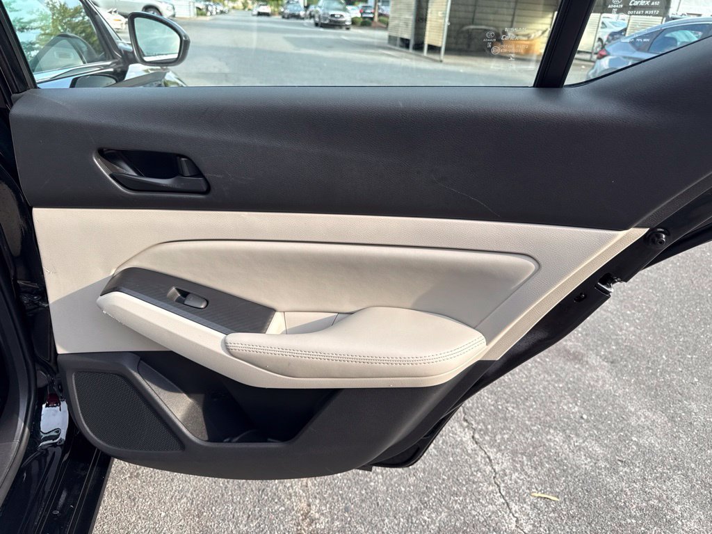 Certified 2025 Nissan Altima 2.5 SV FWD image 36