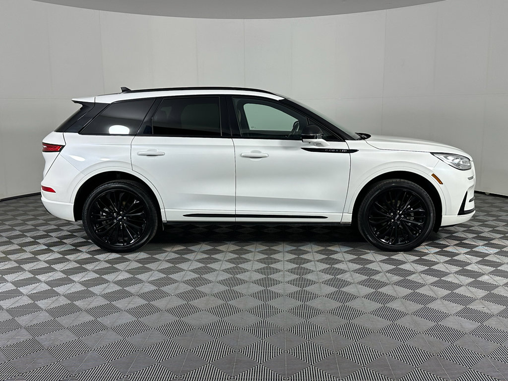 Used 2023 Lincoln Corsair Reserve w/ Equipment Group 201A image 20