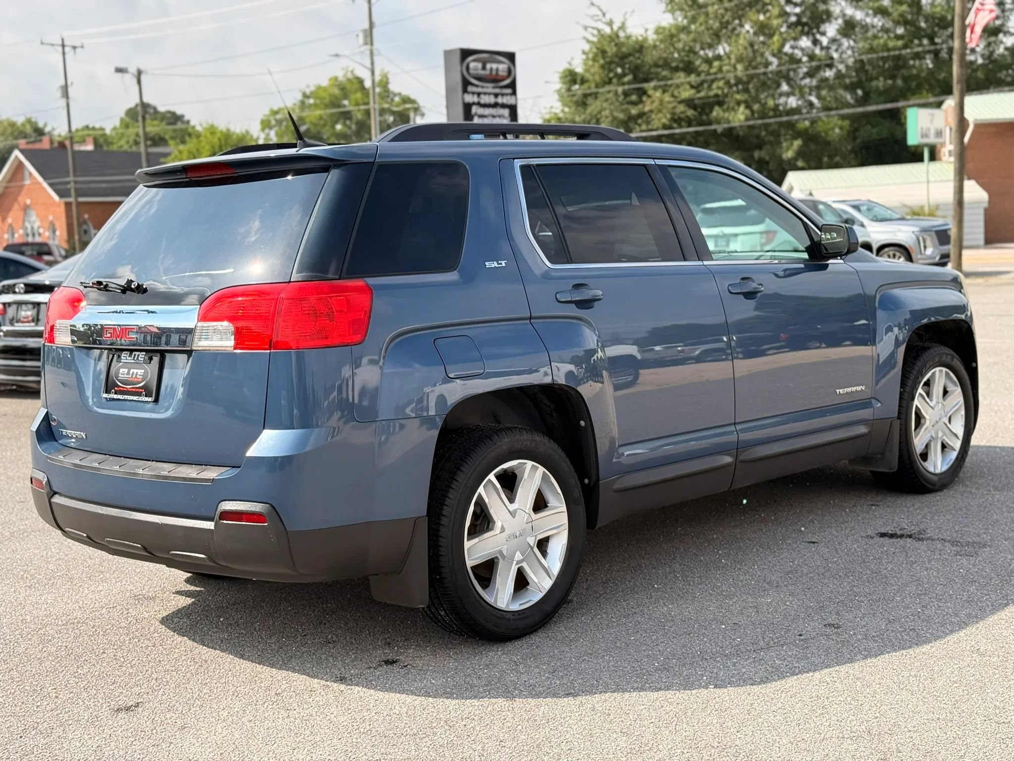 Used 2011 GMC Terrain SLT w/ LPO, Protection Package FWD image 9