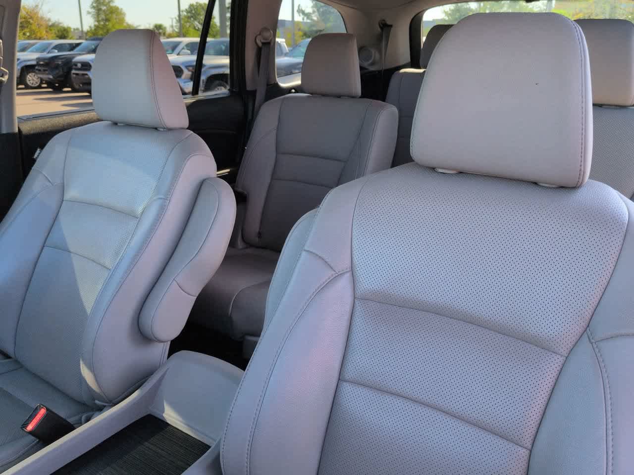 Used 2020 Honda Pilot Elite image 7