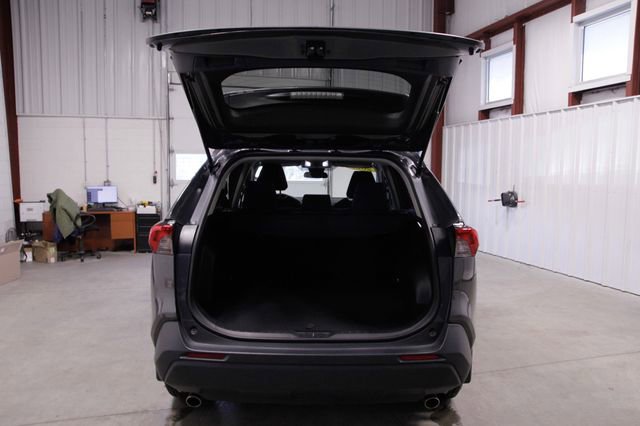 Used 2023 Toyota RAV4 LE AWD/4WD image 19